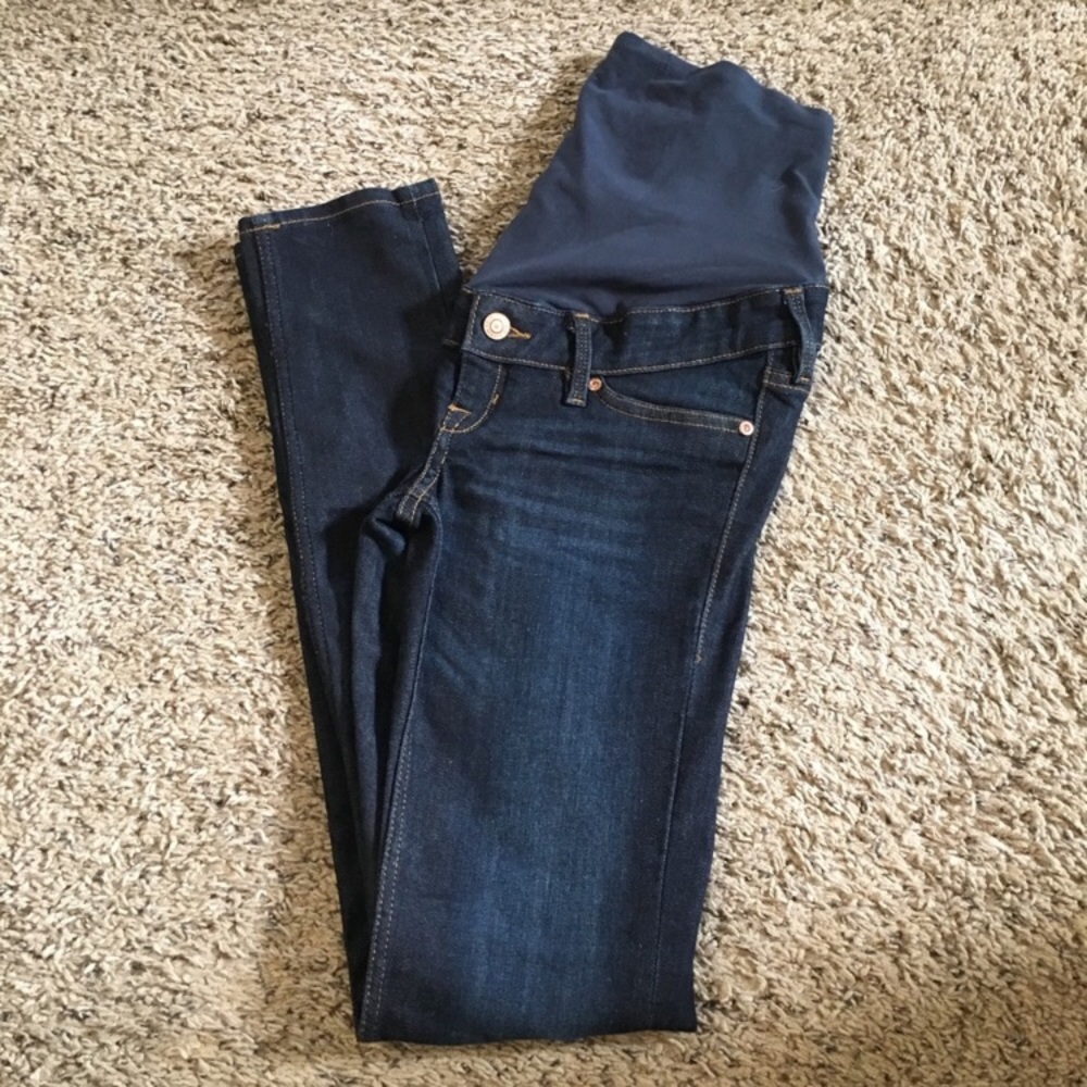 H&M skinny maternity jeans. Excellent condition!